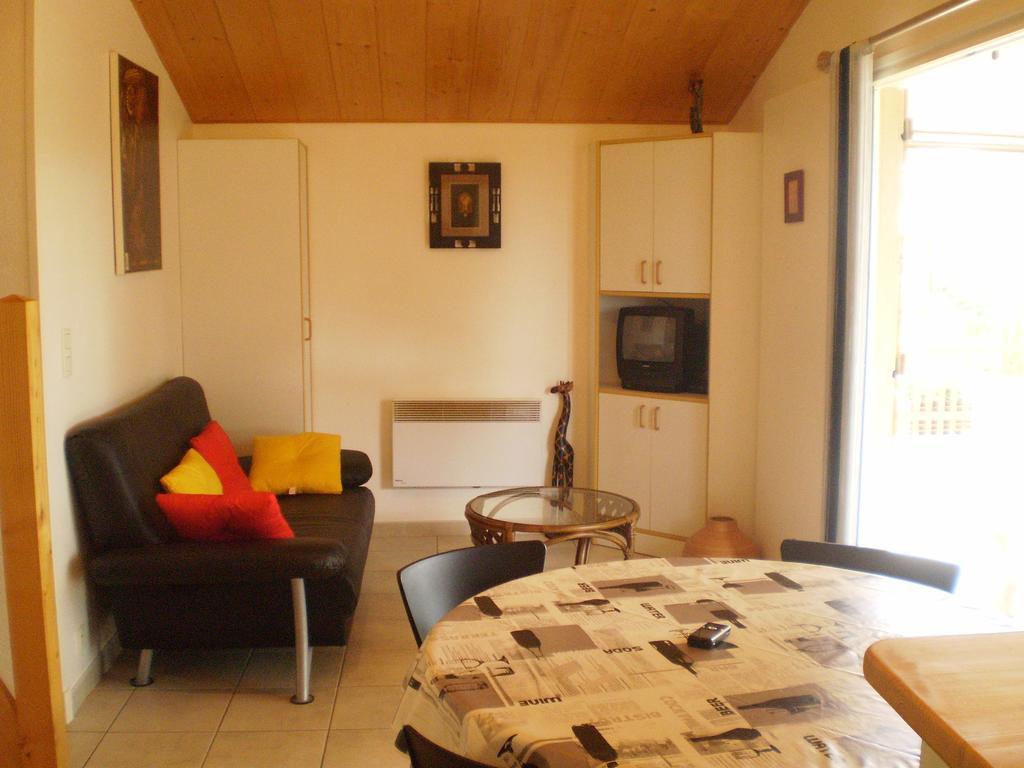 Gite Les Roziers Montmurat Rom bilde